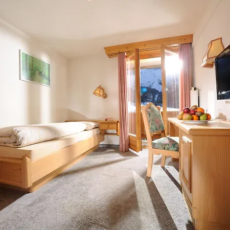 Swiss Family Alphubel Hotel