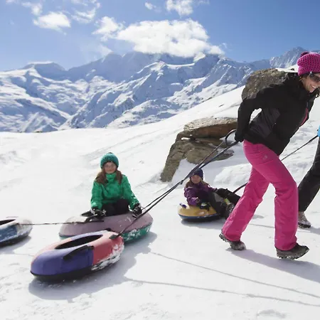 Swiss Family Alphubel Hotel 3*