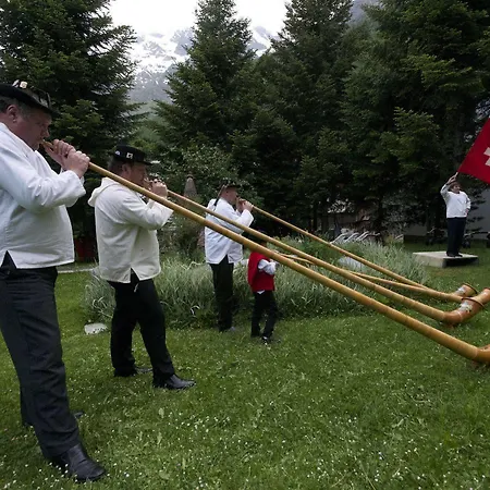 Swiss Family Alphubel Hotel