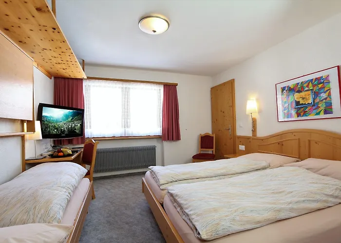 Swiss Family Alphubel Hotel 3*