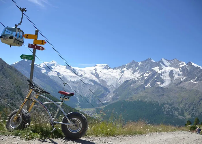 Swiss Family Alphubel فندق 3*