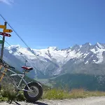 Swiss Family Alphubel Hotel 3*