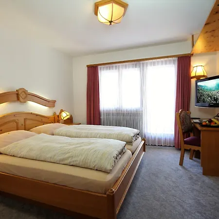 Otel Swiss Family Alphubel Saas Fee