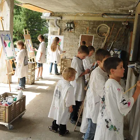 Swiss Family Alphubel Otel 3*